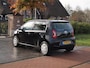 Volkswagen Up! 1.0 move up! BlueMotion | Navigatie | 5-deurs | Airco | NL-auto |