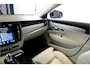 Volvo S90 2.0 T8 AWD 299kW/407pk Aut8 Inscription Exclusive BOWERS&WILKINS + OPEN DAK + ADAPT.CRUISE + 360 CAMERA + EL.TREKHAAK + STOELMASSAGE&-VENTILATIE + STOEL-&STUURVERWARMING + PARKSENSOREN + 20” LM-VELGEN!!