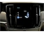 Volvo S90 2.0 T8 AWD 299kW/407pk Aut8 Inscription Exclusive BOWERS&WILKINS + OPEN DAK + ADAPT.CRUISE + 360 CAMERA + EL.TREKHAAK + STOELMASSAGE&-VENTILATIE + STOEL-&STUURVERWARMING + PARKSENSOREN + 20” LM-VELGEN!!