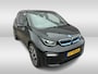BMW i3 Basis 120Ah 42 kWh / Navigatie / 19'' / Parkeerhulp achter / Navigatie / Harman Kardon / Stoelverwarming / Cruise Control / Warmtepomp / Getint glas