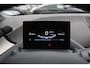 BMW i3 Basis 120Ah 42 kWh / SoH 91.4% Navigatie / 19'' / Parkeerhulp achter / Navigatie / Harman Kardon / Stoelverwarming / Cruise Control / Warmtepomp / Getint glas