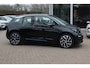 BMW i3 Basis 120Ah 42 kWh / SoH 91.4% Navigatie / 19'' / Parkeerhulp achter / Navigatie / Harman Kardon / Stoelverwarming / Cruise Control / Warmtepomp / Getint glas