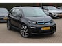BMW i3 Basis 120Ah 42 kWh / SoH 91.4% Navigatie / 19'' / Parkeerhulp achter / Navigatie / Harman Kardon / Stoelverwarming / Cruise Control / Warmtepomp / Getint glas