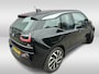BMW i3 Basis 120Ah 42 kWh / Navigatie / 19'' / Parkeerhulp achter / Navigatie / Harman Kardon / Stoelverwarming / Cruise Control / Warmtepomp / Getint glas