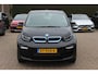 BMW i3 Basis 120Ah 42 kWh / SoH 91.4% Navigatie / 19'' / Parkeerhulp achter / Navigatie / Harman Kardon / Stoelverwarming / Cruise Control / Warmtepomp / Getint glas