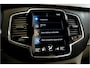 Volvo XC90 2.0 T8 Recharge AWD 287kW/390pk Aut8 Inscription Exclusive 7p LUCHTVERING + PANORAMADAK + PILOT ASSIST + STOELMASSAGE + HARMAN & KARDON + BLIS + STOELVERWARMING&-VENTILATIE + 360 CAMERA + KEYLESS + HEAD-UP + PARKSENSOREN + 21" LM-VELGEN!!