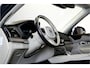 Volvo XC90 2.0 T8 Recharge AWD 287kW/390pk Aut8 Inscription Exclusive 7p LUCHTVERING + PANORAMADAK + PILOT ASSIST + STOELMASSAGE + HARMAN & KARDON + BLIS + STOELVERWARMING&-VENTILATIE + 360 CAMERA + KEYLESS + HEAD-UP + PARKSENSOREN + 21" LM-VELGEN!!