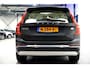 Volvo XC90 2.0 T8 Recharge AWD 287kW/390pk Aut8 Inscription Exclusive 7p LUCHTVERING + PANORAMADAK + PILOT ASSIST + STOELMASSAGE + HARMAN & KARDON + BLIS + STOELVERWARMING&-VENTILATIE + 360 CAMERA + KEYLESS + HEAD-UP + PARKSENSOREN + 21" LM-VELGEN!!