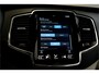 Volvo XC90 2.0 T8 Recharge AWD 287kW/390pk Aut8 Inscription Exclusive 7p LUCHTVERING + PANORAMADAK + PILOT ASSIST + STOELMASSAGE + HARMAN & KARDON + BLIS + STOELVERWARMING&-VENTILATIE + 360 CAMERA + KEYLESS + HEAD-UP + PARKSENSOREN + 21" LM-VELGEN!!