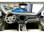 Volvo XC90 2.0 T8 Recharge AWD 287kW/390pk Aut8 Inscription Exclusive 7p LUCHTVERING + PANORAMADAK + PILOT ASSIST + STOELMASSAGE + HARMAN & KARDON + BLIS + STOELVERWARMING&-VENTILATIE + 360 CAMERA + KEYLESS + HEAD-UP + PARKSENSOREN + 21" LM-VELGEN!!