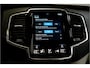 Volvo XC90 2.0 T8 Recharge AWD 287kW/390pk Aut8 Inscription Exclusive 7p LUCHTVERING + PANORAMADAK + PILOT ASSIST + STOELMASSAGE + HARMAN & KARDON + BLIS + STOELVERWARMING&-VENTILATIE + 360 CAMERA + KEYLESS + HEAD-UP + PARKSENSOREN + 21" LM-VELGEN!!