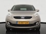 Kia Venga 1.4 CVVT World Cup Edition - Navigatie - Camera - Elektr. panoramadak - Climate control - Trekhaak - 12 maanden garantie