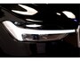 Volvo XC60 B4 155kW/211pk Aut8 MHEV Ultimate Bright PANORAMADAK + HARMAN/KARDON + STUURVERWARMING + BLIS + ADAPT.CRUISE + PILOT ASSIST + STOELVERWARMING&-VENTILATIE + LANE ASSIST + CAMERA + KEYLESS + HEAD-UP + PARKSENSOREN V&A + 20" LM-VELGEN!!