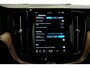 Volvo XC60 B4 155kW/211pk Aut8 MHEV Ultimate Bright PANORAMADAK + HARMAN/KARDON + STUURVERWARMING + BLIS + ADAPT.CRUISE + PILOT ASSIST + STOELVERWARMING&-VENTILATIE + LANE ASSIST + CAMERA + KEYLESS + HEAD-UP + PARKSENSOREN V&A + 20" LM-VELGEN!!