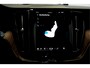 Volvo XC60 B4 155kW/211pk Aut8 MHEV Ultimate Bright PANORAMADAK + HARMAN/KARDON + STUURVERWARMING + BLIS + ADAPT.CRUISE + PILOT ASSIST + STOELVERWARMING&-VENTILATIE + LANE ASSIST + CAMERA + KEYLESS + HEAD-UP + PARKSENSOREN V&A + 20" LM-VELGEN!!