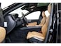 Volvo XC60 B4 155kW/211pk Aut8 MHEV Ultimate Bright PANORAMADAK + HARMAN/KARDON + STUURVERWARMING + BLIS + ADAPT.CRUISE + PILOT ASSIST + STOELVERWARMING&-VENTILATIE + LANE ASSIST + CAMERA + KEYLESS + HEAD-UP + PARKSENSOREN V&A + 20" LM-VELGEN!!
