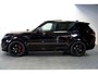 Land Rover Range Rover Sport 5.0 V8 SC SVR 423kW/575pk Aut8 Carbon Edition PANORAMADAK + CARBON IN-&EXTERIEUR + PERFORMANCE STOELEN + MERIDIAN AUDIO + ADAPT.CRUISE + EL.TREKHAAK + CAMERA + STOELVERWARMING&-KOELING + KEYLESS + PARKSENSOREN + 22" LM-VELGEN!!