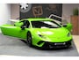Lamborghini Huracan Lamborghini Huracán 5.2 V10 LP640-4 Performante 471kW/640pk DCT7 CARBON BUCKET SEATS + NAVIGATIE + LIFT + KERAMISCHE REMMEN + CENTRE LOCKS + FORGED CARBON INTERIEUR + ACHTERSPOILER + ALA + ALCANTARA + LED VERLICHTING + CAMERA + 20" LM-VELGEN!!