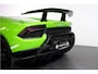 Lamborghini Huracan Lamborghini Huracán 5.2 V10 LP640-4 Performante 471kW/640pk DCT7 CARBON BUCKET SEATS + NAVIGATIE + LIFT + KERAMISCHE REMMEN + CENTRE LOCKS + FORGED CARBON INTERIEUR + ACHTERSPOILER + ALA + ALCANTARA + LED VERLICHTING + CAMERA + 20" LM-VELGEN!!
