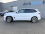 BMW X5 xDrive40i High Executive M-Sport Skylounge Panoramadak Trekhaak 22 Inch Laser Licht Harman-Kardon Keyless Entry 4WD Besturing Head-Up Display Luchtvering