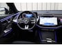 Mercedes-Benz E-klasse 400e AMG 4-Matic | 381PK | Luchtvering | Achterasbesturing | Head-up | Burmester 4D | Keyless-go | Pano | Distronic | 2024.
