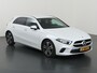 Mercedes-Benz A-klasse 180 Luxury Line | Getint glas | Premium pack | Stoelverwarming | Apple Carplay |