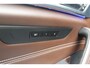 BMW 5-Serie Touring 530i High Executive M-sport | Incl. 12 maanden garantie | Panoramadak | Dodehoek detectie | Geheugenstoelen |  Parkeercamera | Standkachel | Head-up display | Elektrisch uitklapbare trekhaak | Stoelverwarming | Draadloze telefoonlader | Luxe lederen bekleding |