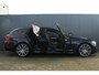 BMW 5-Serie Touring 530i High Executive M-sport | Incl. 12 maanden garantie | Panoramadak | Dodehoek detectie | Geheugenstoelen |  Parkeercamera | Standkachel | Head-up display | Elektrisch uitklapbare trekhaak | Stoelverwarming | Draadloze telefoonlader | Luxe lederen bekleding |
