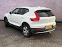 Volvo XC40 1.5 T3 Momentum | Panoramadak | Stoel- en stuurverwarming | Navigatie | Standkachel | Dode hoek detectie BLIS | Actieve LED koplampen | Achteruitrijcamera | Parkeersensoren voor + achter | Elektrische achterklep |