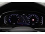 Volkswagen Passat 2.0 TSI R-Line Business + 2020 | Navigatie | Adaptive Cruise Control | Achteruitrij Camera | App Connect | 2 Sleutels | Nationale Autopas NAP | Boekjes | Multifunctioneel Stuurwiel | Digitaal Dashboard