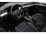 Volkswagen Passat 2.0 TSI R-Line Business + 2020 | Navigatie | Adaptive Cruise Control | Achteruitrij Camera | App Connect | 2 Sleutels | Nationale Autopas NAP | Boekjes | Multifunctioneel Stuurwiel | Digitaal Dashboard