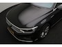 Volkswagen Passat 2.0 TSI R-Line Business + 2020 | Navigatie | Adaptive Cruise Control | Achteruitrij Camera | App Connect | 2 Sleutels | Nationale Autopas NAP | Boekjes | Multifunctioneel Stuurwiel | Digitaal Dashboard