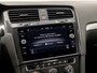 Volkswagen Golf 1.0 TSI Highline Sportline Automaat (APPLE CARPLAY, GROOT NAVI, STOELVERWARMING, GETINT GLAS, ALCANTARA, ADAPTIVE CRUISE, SPORTSTOELEN, LM VELGEN, PARKEERSENSOREN, NIEUWSTAAT)