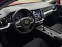 Volvo V60 2.0 B3 Essential | Achterbank verwarmd | Achteruitrijcamera | Cruise control