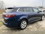 Renault Megane Estate 1.3 TCe 140 PK Limited / Apple Carplay - Android Auto / Keyless / Parkeerksensoren. Achter / 16'' LMV /