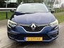 Renault Megane Estate 1.3 TCe 140 PK Limited / Apple Carplay - Android Auto / Keyless / Parkeerksensoren. Achter / 16'' LMV /