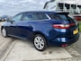 Renault Megane Estate 1.3 TCe 140 PK Limited / Apple Carplay - Android Auto / Keyless / Parkeerksensoren. Achter / 16'' LMV /