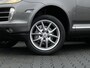 Porsche Cayenne 3.0 D, PANO, LEDER, BOSE, LUCHTVERING, MEMORY, NAVI, CRUISE, CLIMATE CONTROL, PDC, BI-XENON, STOELVERWARMING, LICHTMETAAL 19"