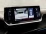 Peugeot 2008 1.2 PureTech GT-Line Automaat (APPLE CARPLAY, GROOT NAVI, 360 CAMERA, ZWART HEMEL, SPORTSTOELEN, LEDER, CRUISE, GETINT GLAS, NIEUWSTAAT)
