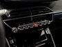 Peugeot 2008 1.2 PureTech GT-Line Automaat (APPLE CARPLAY, GROOT NAVI, 360 CAMERA, ZWART HEMEL, SPORTSTOELEN, LEDER, CRUISE, GETINT GLAS, NIEUWSTAAT)