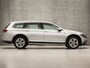 Volkswagen Passat Alltrack 2.0 TSI 4 Motion 221Pk Automaat (APPLE CARPLAY, NAVIGATIE, CLIMATE, STUUR/STOELVERWARMING, SPORTSTOELEN, CAMERA, ADAPTIVE CRUISE, TREKHAAK, NIEUWSTAAT)