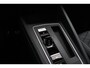 Volkswagen Golf 1.5 eTSI R-LINE | PDC | NAVI | APPLE CARPLAY | STOEL/STUURVERW. |