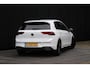 Volkswagen Golf 1.5 eTSI R-LINE | PDC | NAVI | APPLE CARPLAY | STOEL/STUURVERW. |