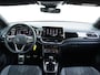 Volkswagen T-Roc 1.0 TSI R-Line | NL-auto | Navigatie | Achteruitrijcamera | LED | Climate control |