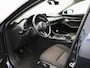 Mazda 3 2.0 e-SkyActiv-X M Hybrid 180 Comfort | Apple Carplay / Android Auto | Navigatie | Heads-Up Display | Bose | Camera | Stoel- Stuurverwarming | Climate Control | Parkeersensoren | Lichtmetalen Velgen |