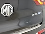 MG ZS MG EV Luxury 45 kWh | Automaat | Panoramadak | Leder | Navigatie | Airco | Achteruitrijcamera | Apple Carplay / Android Auto | Stoelverwarming | Lichtmetalen Velgen |