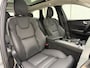 Volvo XC60 T6 350pk AWD Plus Dark / 360 Camera / El. Trekhaak / El. Stoelen / Adapt. Cruise / BLIS / 19'' + All Season / Stoel + Stuurw. Verwarming / Achterb. Verwarming /