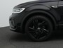 Volkswagen T-Roc 1.5 TSI 150 pk DSG R-Line Edition | Panoramadak | Trekhaak | IQ Light | Achteruitrijcamera | Navigatie
