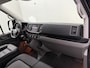 Volkswagen Crafter 2.0TDI 177PK L3H3 | Led | Leder | Navigatie | Camera | 3-Persoons | Betimmering