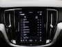 Volvo V60 B4 Plus Dark / Elektr. Trekhaak / Elektr. Stoelen / Adapt. Cruise / Keyless /  BLIS / Stoel + Stuurw. Verwarming / Achterb. Verwarming / 18'' + All Season banden